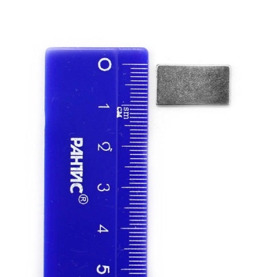 Неодимовый магнит прямоугольник 18х10х1.5 мм (3104